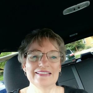 Meet your Posher, Ellen